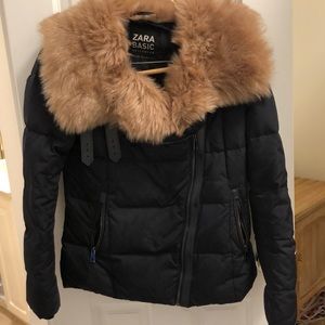 Zara navy puffer with pink fur collar